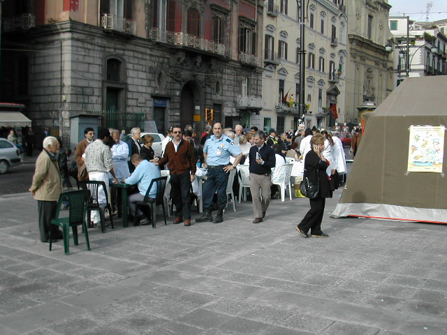 MANIFESTAZIONE DIABETICI 2003 013.jpg
