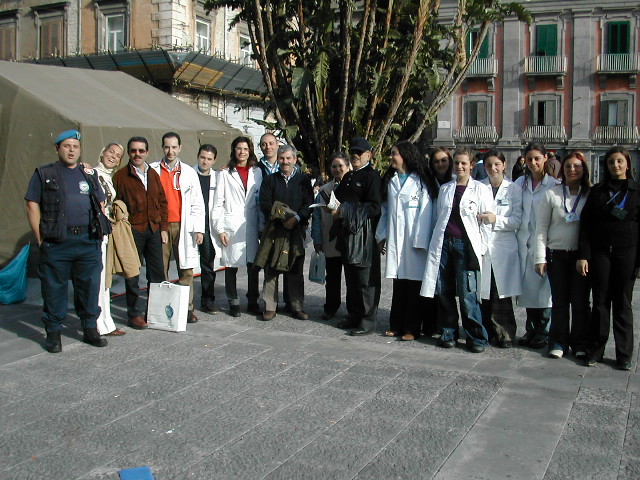 MANIFESTAZIONE DIABETICI 2003 030.jpg